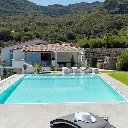 Pietro 10, Emma Villa